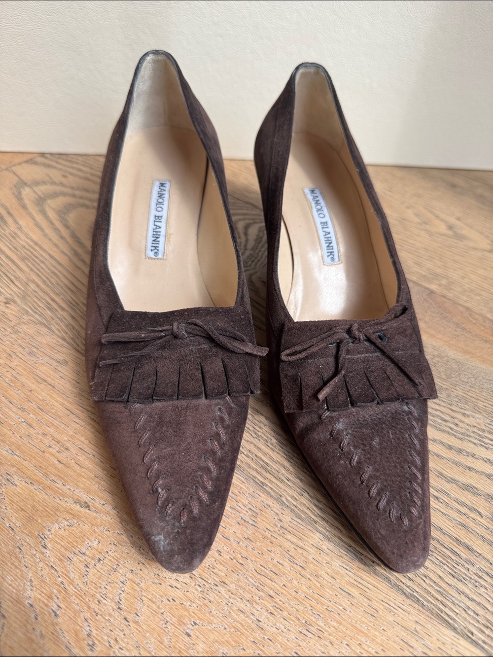 Manolo Blahnik  vintage brown suede kitten heel pumps fringe and bow tie detail - Picture 3 of 10